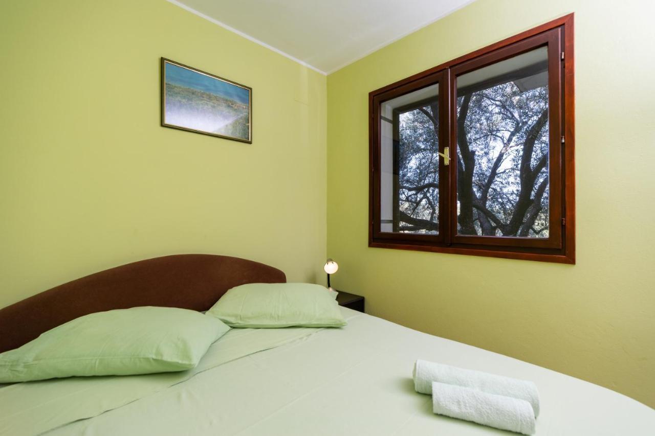 Olive'S Garden House Villa Vela Luka Bagian luar foto